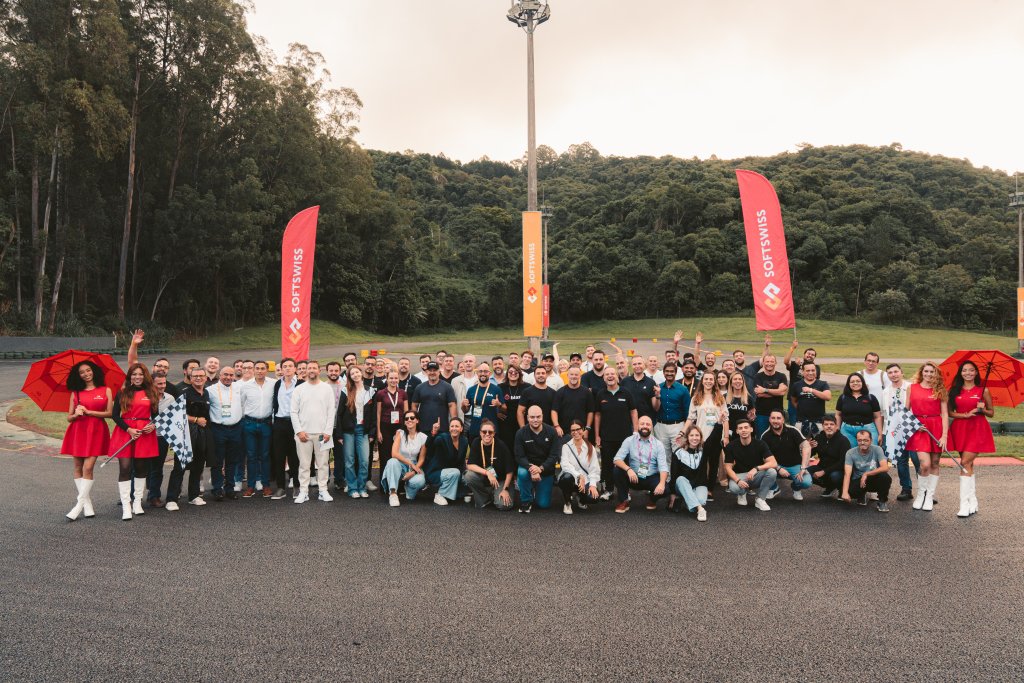 SOFTSWISS enciende Brasil con la experiencia "Race Like a Legend”